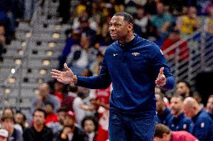 NBA篮网vs雄鹿_NBA篮网vs雄鹿全场次直播_NBA篮网vs雄鹿所有比赛免费看-