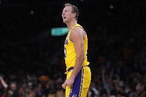 NBA老鹰vs爵士_NBA老鹰vs爵士免下载直播_NBA老鹰vs爵士网页直接观看-